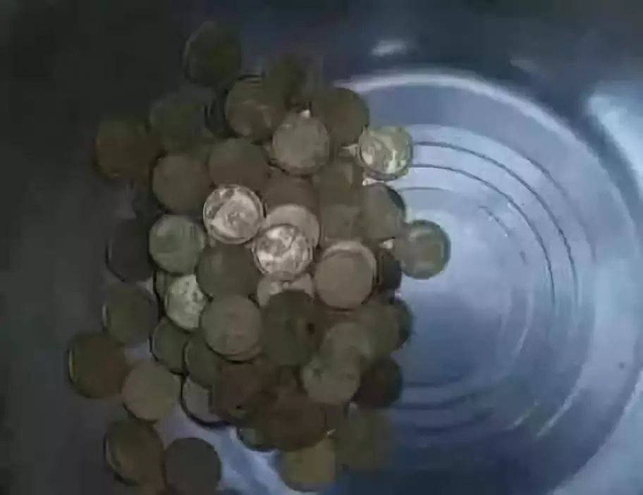 小心！你收藏的梅花套币可能是水洗币！