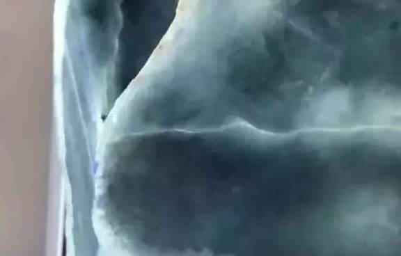 100万缅币在瓦城淘的翡翠原石，切开后满心欢喜，下一个就是你！