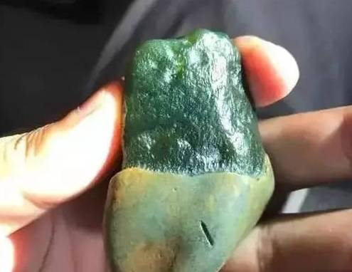 100万缅币在瓦城淘的翡翠原石，切开后满心欢喜，下一个就是你！