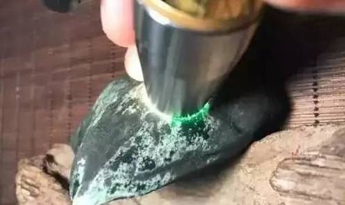 100万缅币在瓦城淘的翡翠原石，切开后满心欢喜，下一个就是你！
