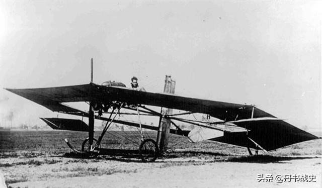 被莱特兄弟逼出来的脑洞：1911“伞形飞机”