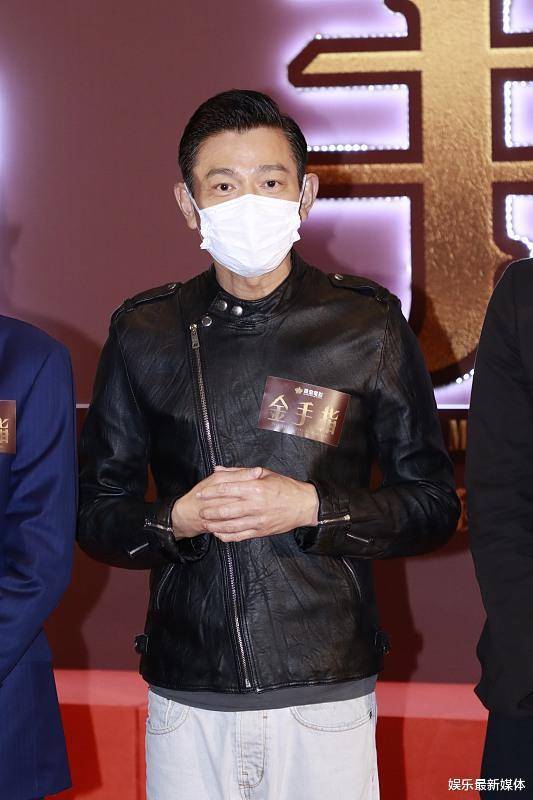 刘德华内地票房，突破一百亿网民币，成为内地票房港星冠军