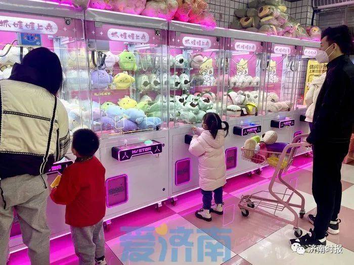 太火爆！济南这里不到50米开了三四家店