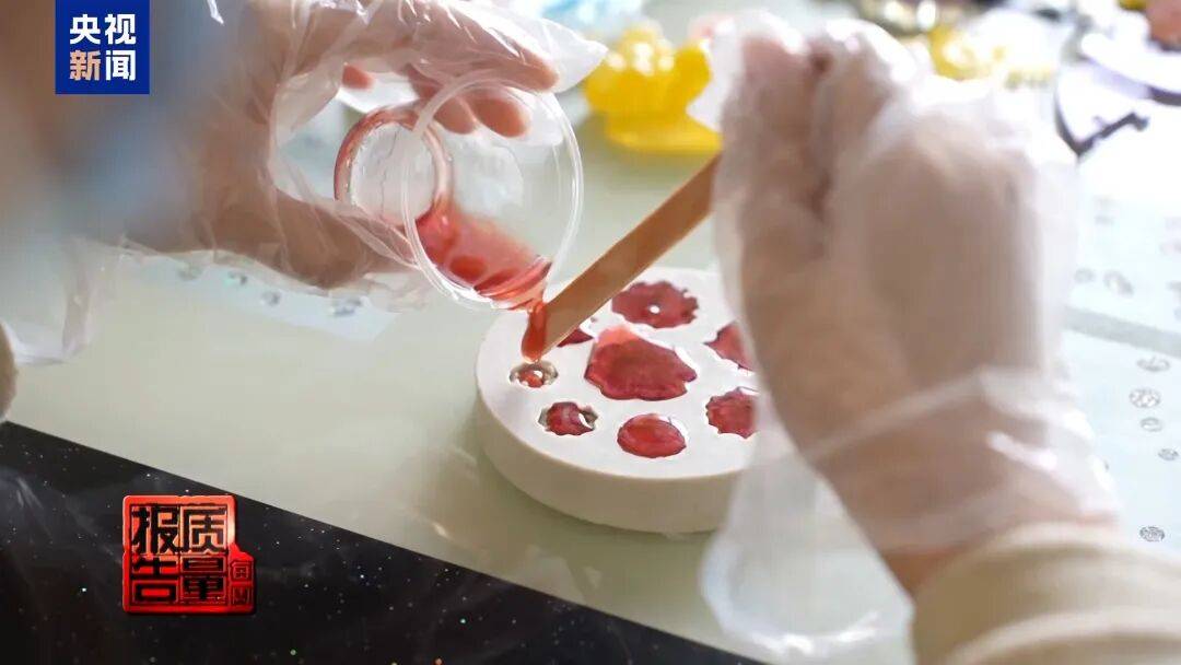 快扔掉！甲醛含量高出上限一倍多，戴防毒面具也不行！